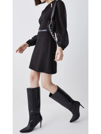 ROCHIE MINI DECUPATA LA UMERI 