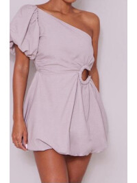 ROCHIE CU DETALIU INEL