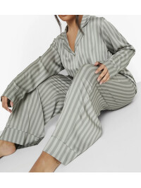 PLUS SATIN CANDY STRIPE    