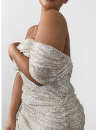 PLUS ROCHIE BARDOT BODYCON CU PAIETE CREMA