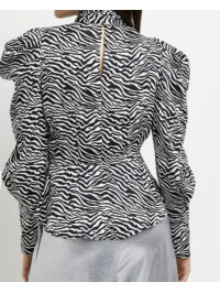 BLUZA CU MANECI BUFANTE 