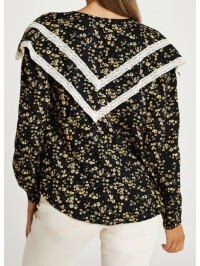 BLUZA CU DANTELA LA GULER