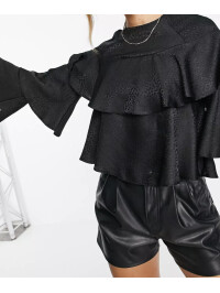 BLUZA DIN SATIN CU VOLANE