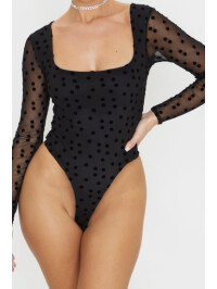 BODY NEGRU DIN PLASĂ CU DECOLTEU PĂTRAT