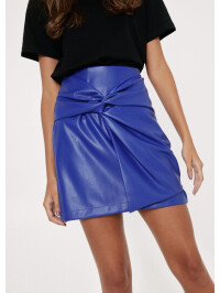 Fusta mini cu detaliu nod din piele artificială