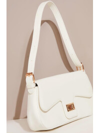 GEANTĂ  CU DETALII AURII