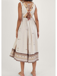 Rochie statement cu broderie în formă de V-Crem-M