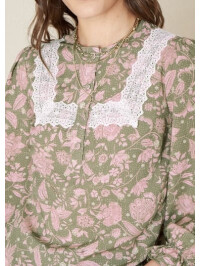 Bluză verde cu imprimeu floral și inserții din dantelă-Verde-48