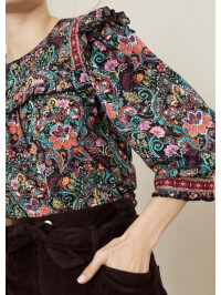 Bluză neagră cu imprimeu patchwork și broderie-Negru-M