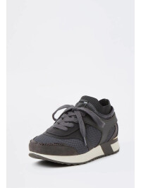 ADIDAȘI RIVER ISLAND