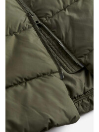 VESTA PUFOASA CU GLUGA