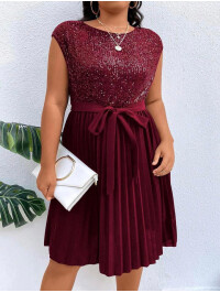 ROCHIE CU DETALII PAIETE