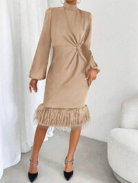 ROCHIE CU TIV RĂSUCIT ÎN FAȚĂ