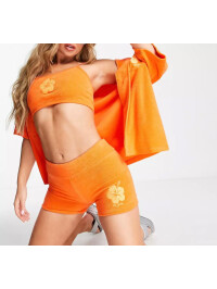 PANTALONI SCURTI CU MODEL FLORAL