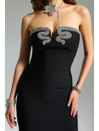 ROCHIE FĂRĂ BRETELE CU DECOLTEU ÎN V 