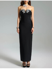 ROCHIE FĂRĂ BRETELE CU DECOLTEU ÎN V 